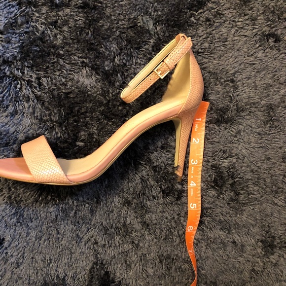 Ladies Heels - Picture 4 of 4